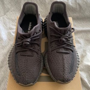 Yeezy Boost 350 V2 in Cinder